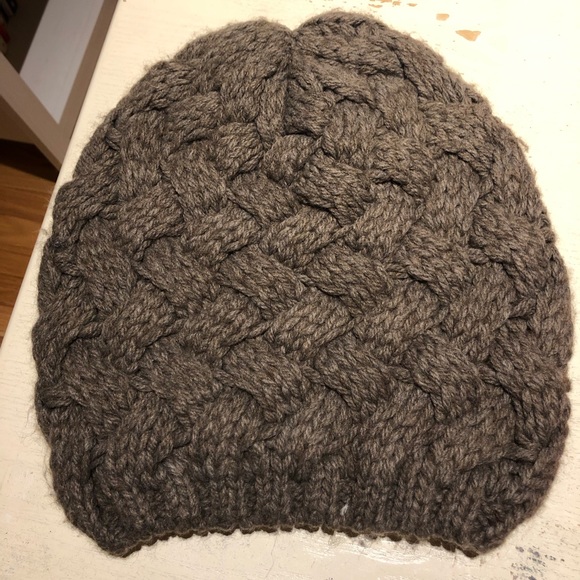 Benetton Cable Knit Beanie Hat Brown 